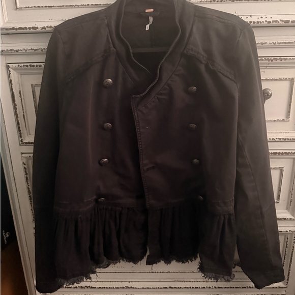 Jackets & Blazers - Free People ruffled peplum denim jacket size Large medium black